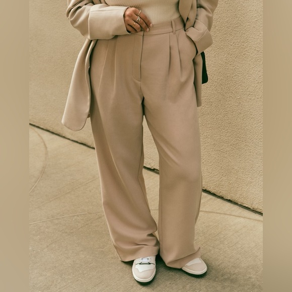 Abercrombie & Fitch Tan Sloane Wide Leg Pants - Picture 1 of 8